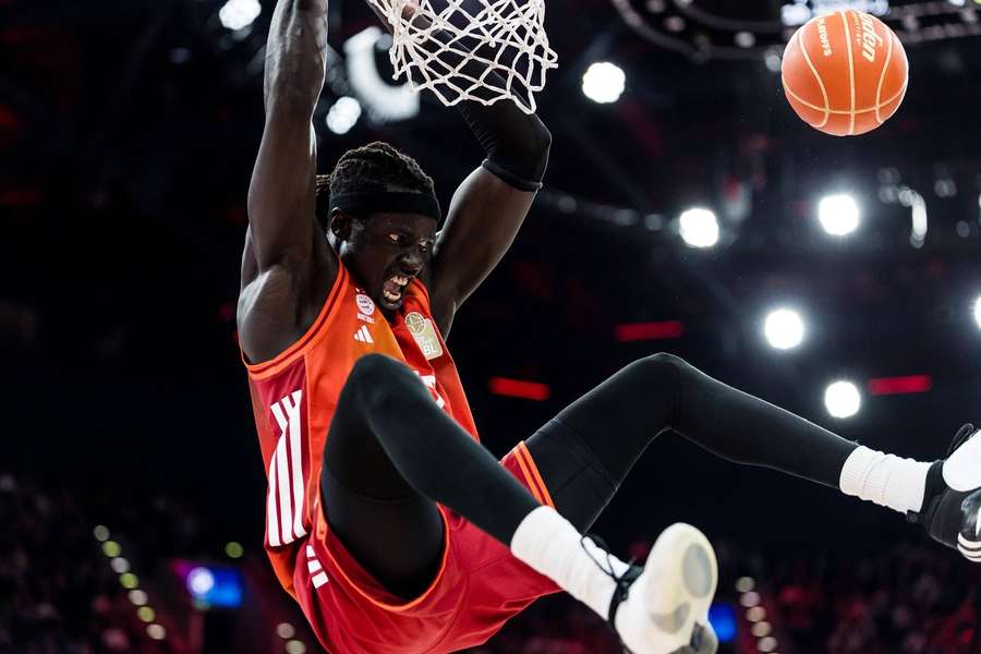 Wenyen Gabriel dunkt für die Bayern