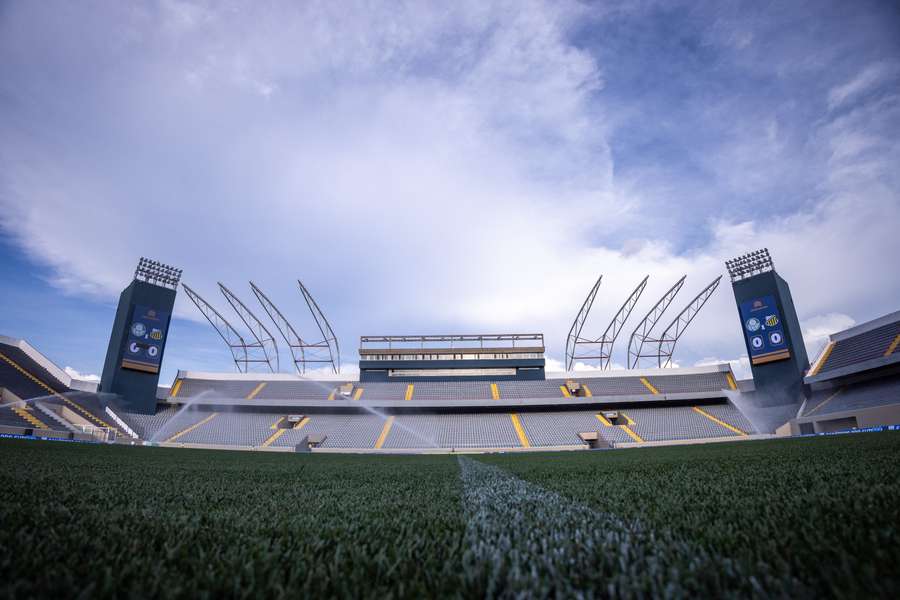 Arena Barueri tornou-se a segunda casa do Palmeiras e também possui gramado sintético