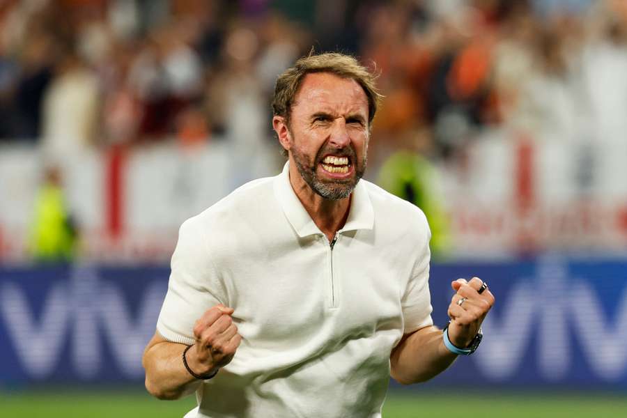 Gareth Southgate a festejar depois de ter chegado à final do Euro-2024