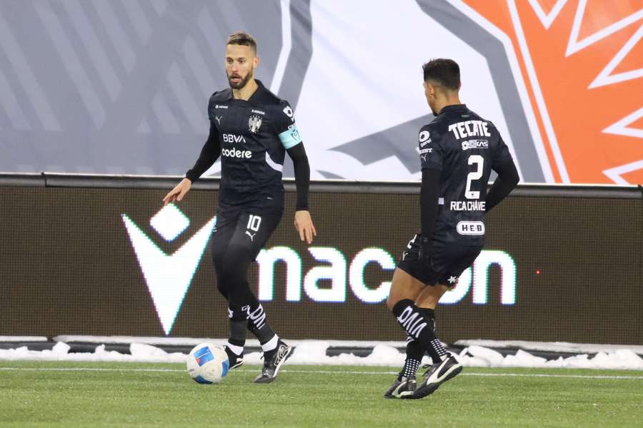 Canales, protagonista en Rayados.