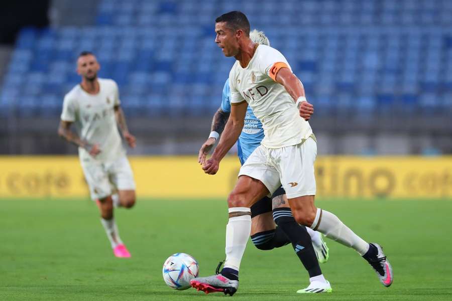 Cristiano Ronaldo fez os primeiros minutos da pré-época, saindo ao intervalo