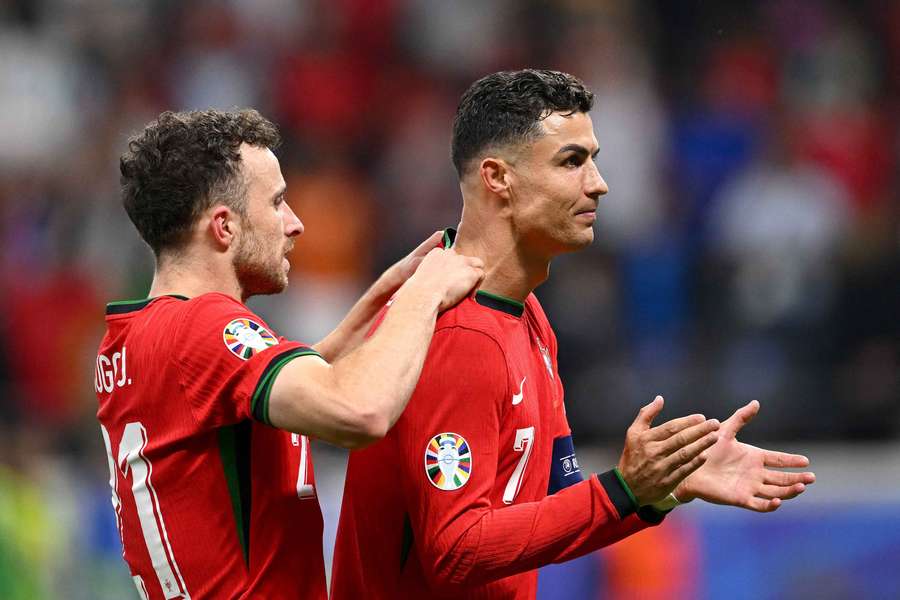 Cristiano Ronaldo et Diogo Jota lors de l'Euro 2024.