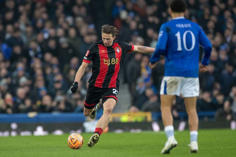 Ilya Zabarnyi, defesa do Bournemouth