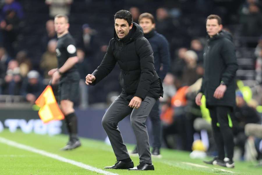 Arteta verí, že Trossard bude mať na hru Arsenalu okamžitý vplyv