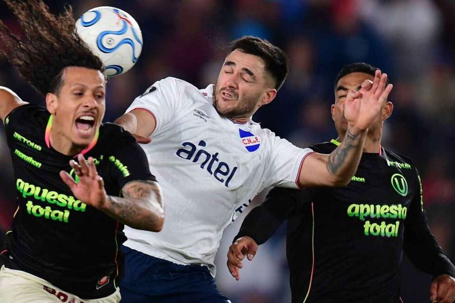 Universitario no pasa del empate Universitario no pasa del empate