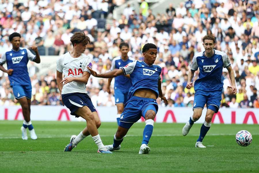 Tottenham e Hoffenheim empataram Tottenham e Hoffenheim empataram