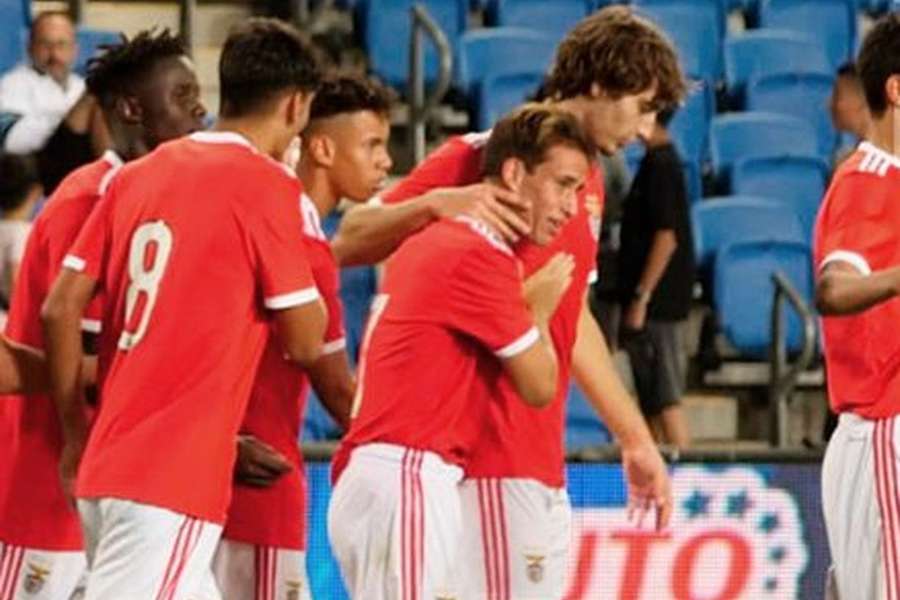 Benfica despede-se da Youth League com goleada ao Maccabi Haifa (6-2)