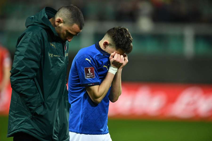 Jorginho disperato dopo il ko interno con la Macedonia del Nord nel 2022
