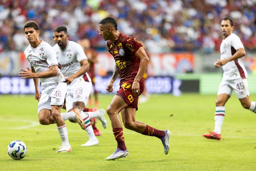 Pelo Brasileirão, Flu e Bahia empataram num histórico 3 a 3