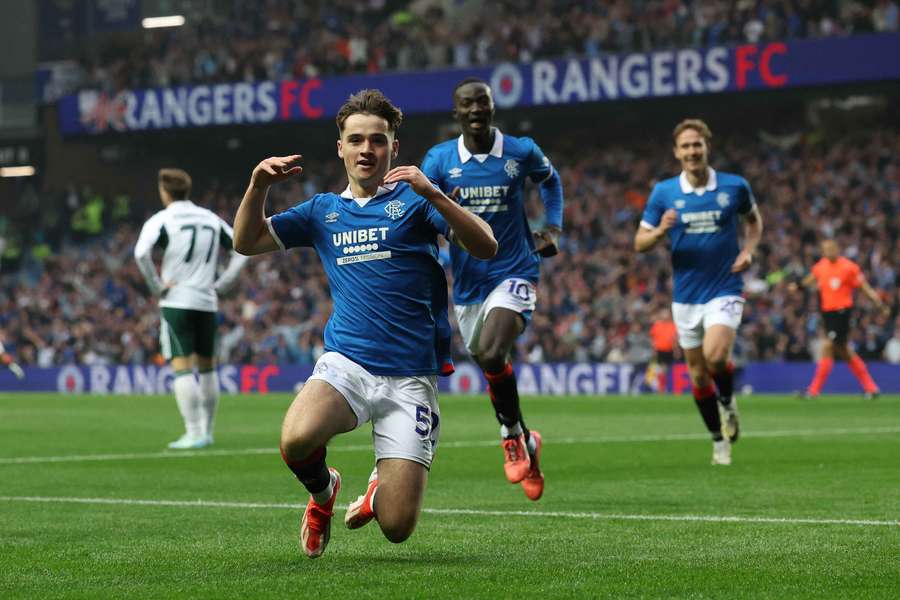 Findlay Curtis byl prvním střelcem Rangers při výhře 2:0 nad Panatinaikosem.