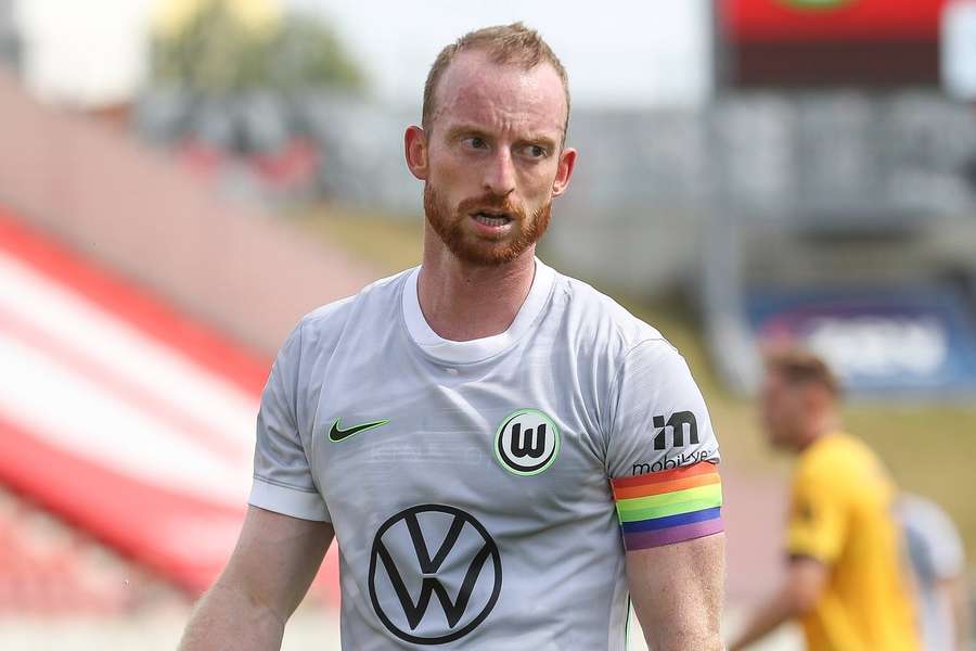 Maximilian Arnold wird weiter die Binde am Arm tragen.