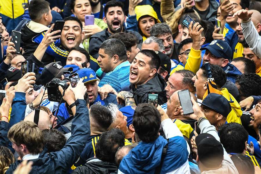 Juan Roman Riquelme è il nuovo presidente del Boca Juniors dopo le elezioni di ieri