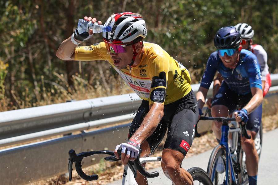 Rui Oliveira chegou a vestir de amarelo Rui Oliveira chegou a vestir de amarelo