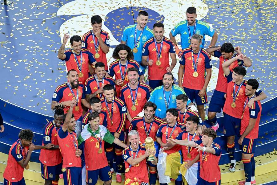 España celebra su victoria en el Mundial España celebra su victoria en el Mundial