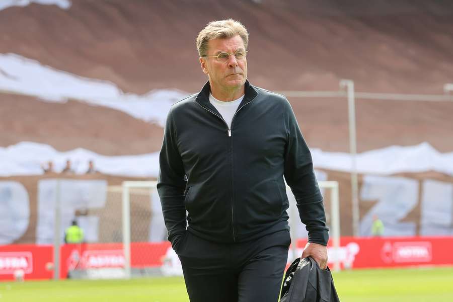 Dieter Hecking nach dem "rettenden" Sieg gegen St. Pauli.