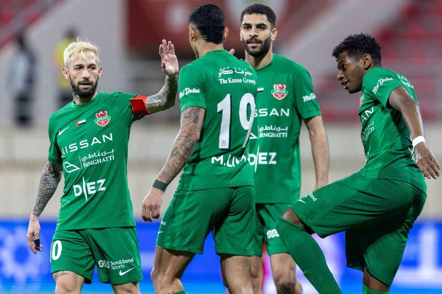 Shabab Al-Ahli festejou triunfo