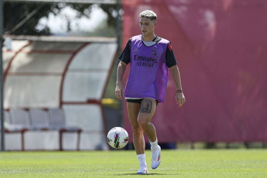 Benjamín Rollheiser, extremo argentino de 24 anos do Benfica