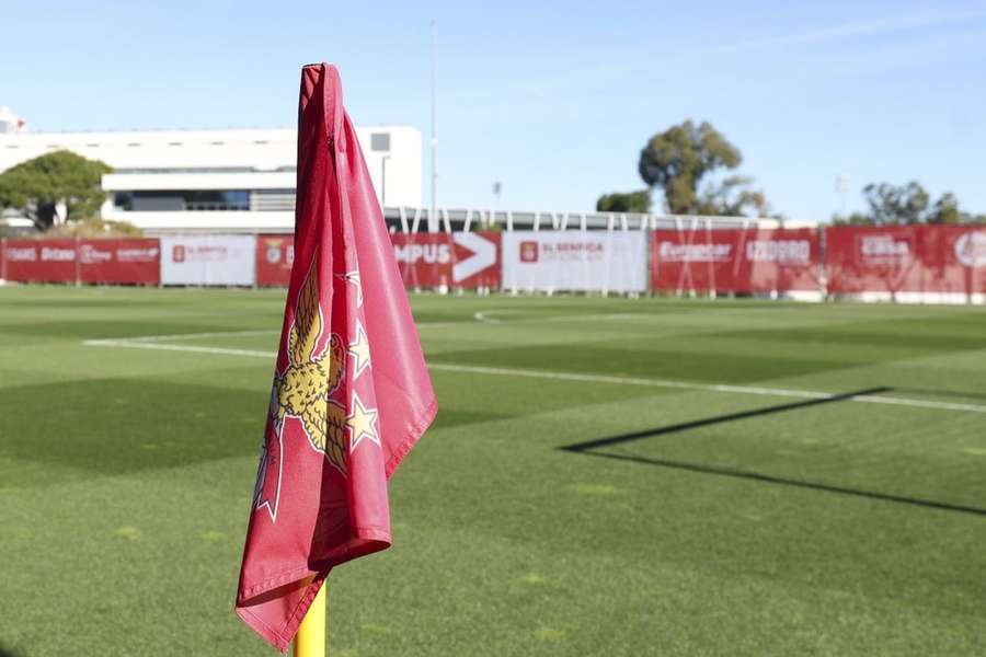 Treino do Benfica começou com 20 minutos de atraso