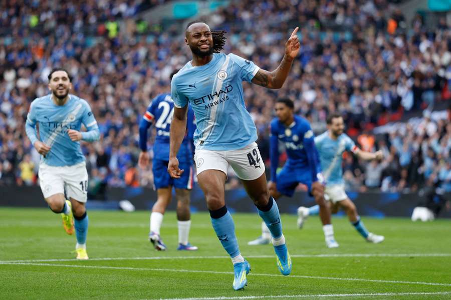 Antoine Semenyo rozhodl o triumfu City v FA Cupu. Antoine Semenyo rozhodl o triumfu City v FA Cupu.