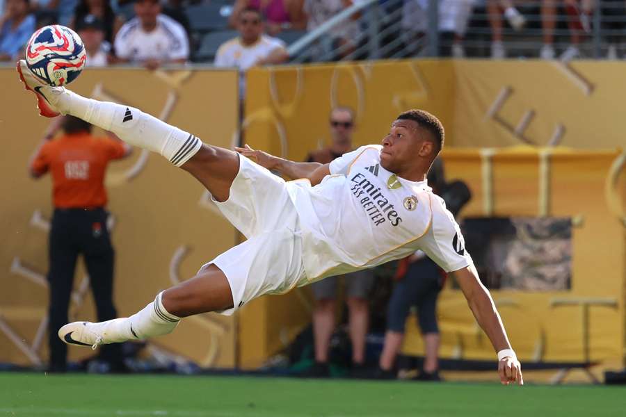 Mbappé marcó su primer gol en el Mundial antes de medirse al PSG en semifinales