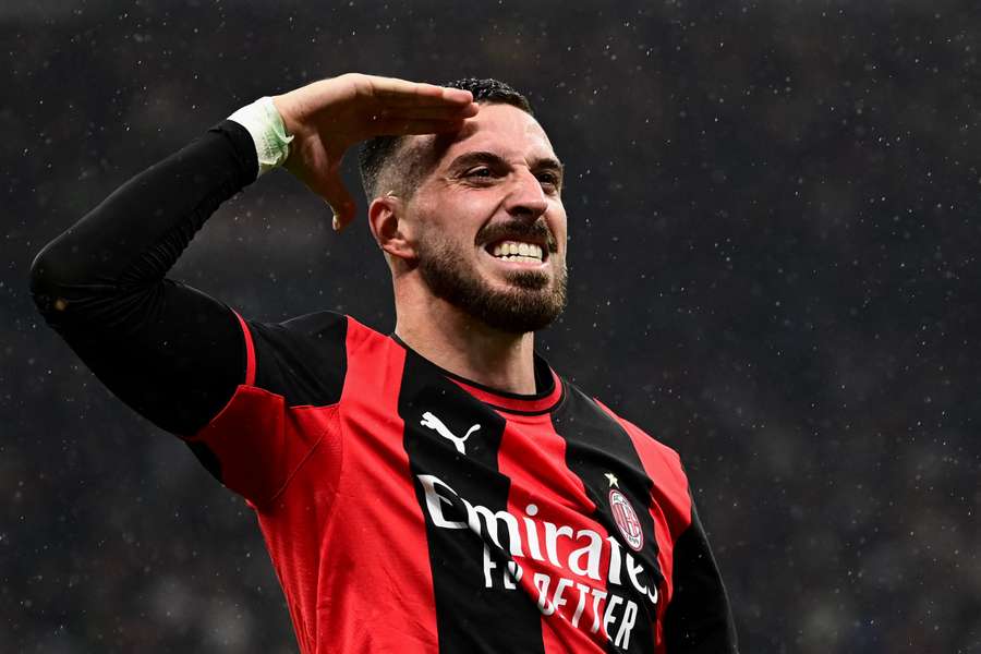 L'esultanza di Mario Gila dopo la rete del 3-0