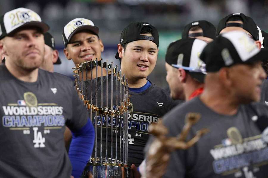 Ohtani with the trophy