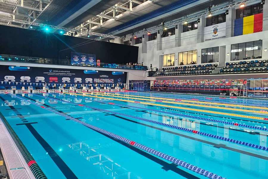 Patru români s-au calificat în semifinale la Mondialele de juniori de înot de la Otopeni