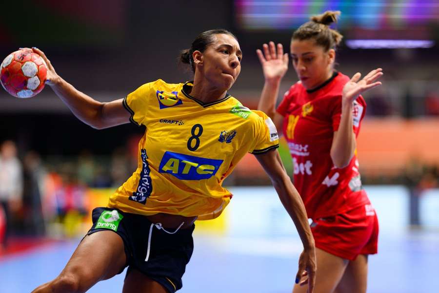 Jamina Roberts will continue her career at Ikast
