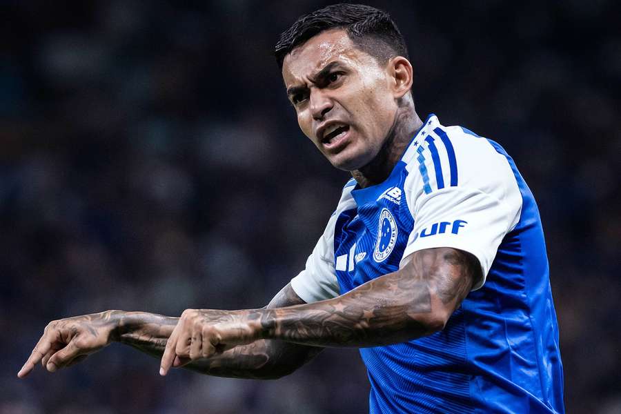 Dudu defendeu o Cruzeiro em 17 jogos e foi às redes em duas oportunidades 