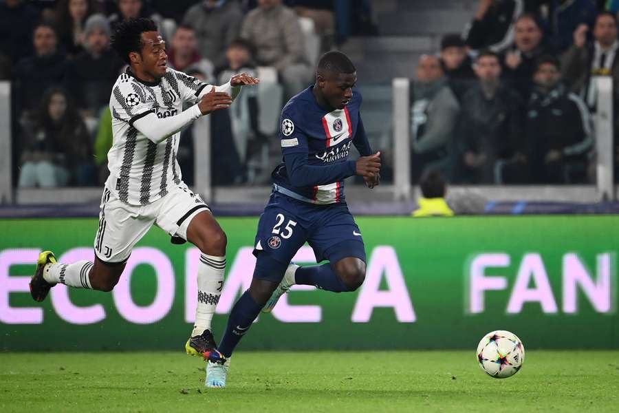 Champions League, la Juve perde ancora ma va in Europa League