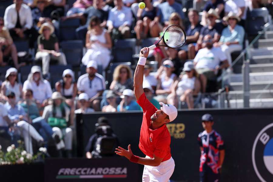 Novak Djokovic in actie in Rome