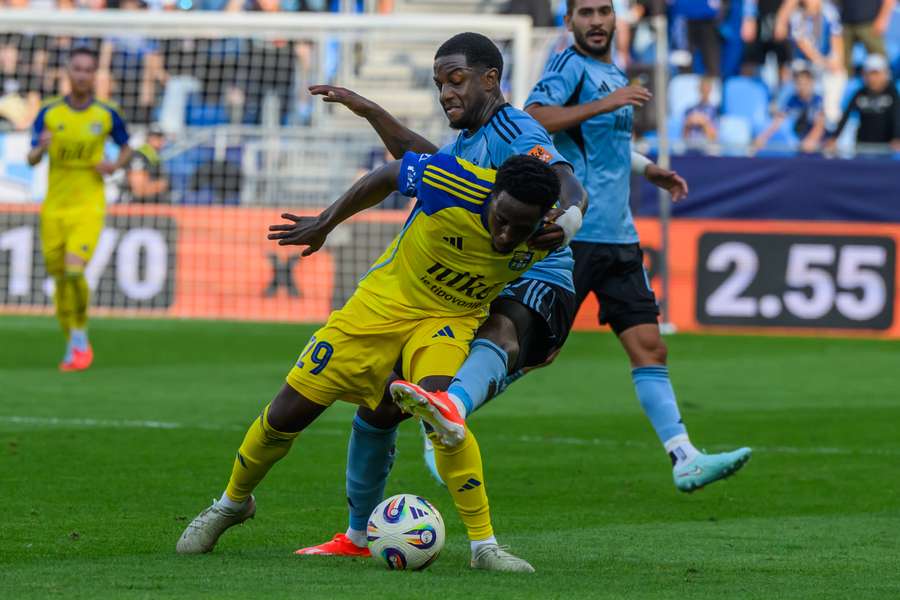 V sobotu sa odohrá aj zápas prvého s posledným.