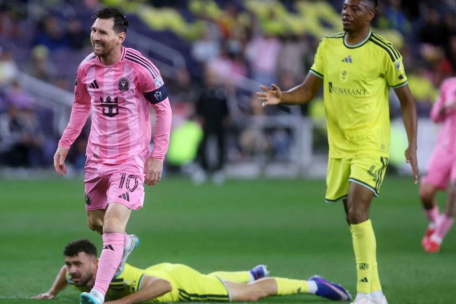 Messi, contra Jeisson Palacios durante la ida ante el Nashville Messi, contra Jeisson Palacios durante la ida ante el Nashville