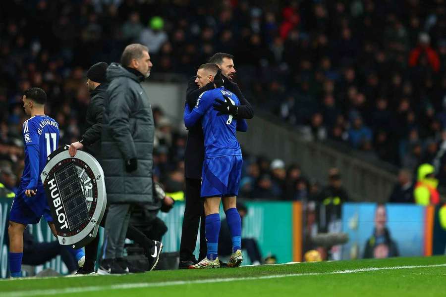 Vardy and Van Nistelrooy embrace