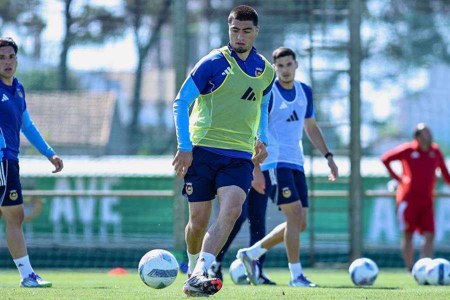 Rio Ave empresta Georgios Okkas ao Panionios