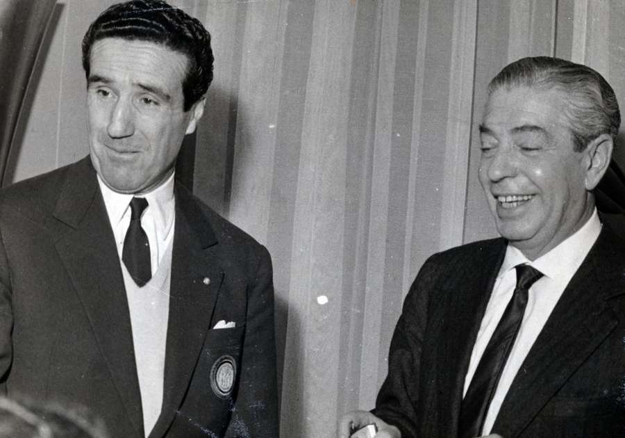 Helenio Herrera (fost antrenor al Interului în perioada 1960–1968) și Angelo Moratti, tatăl lui Massimo