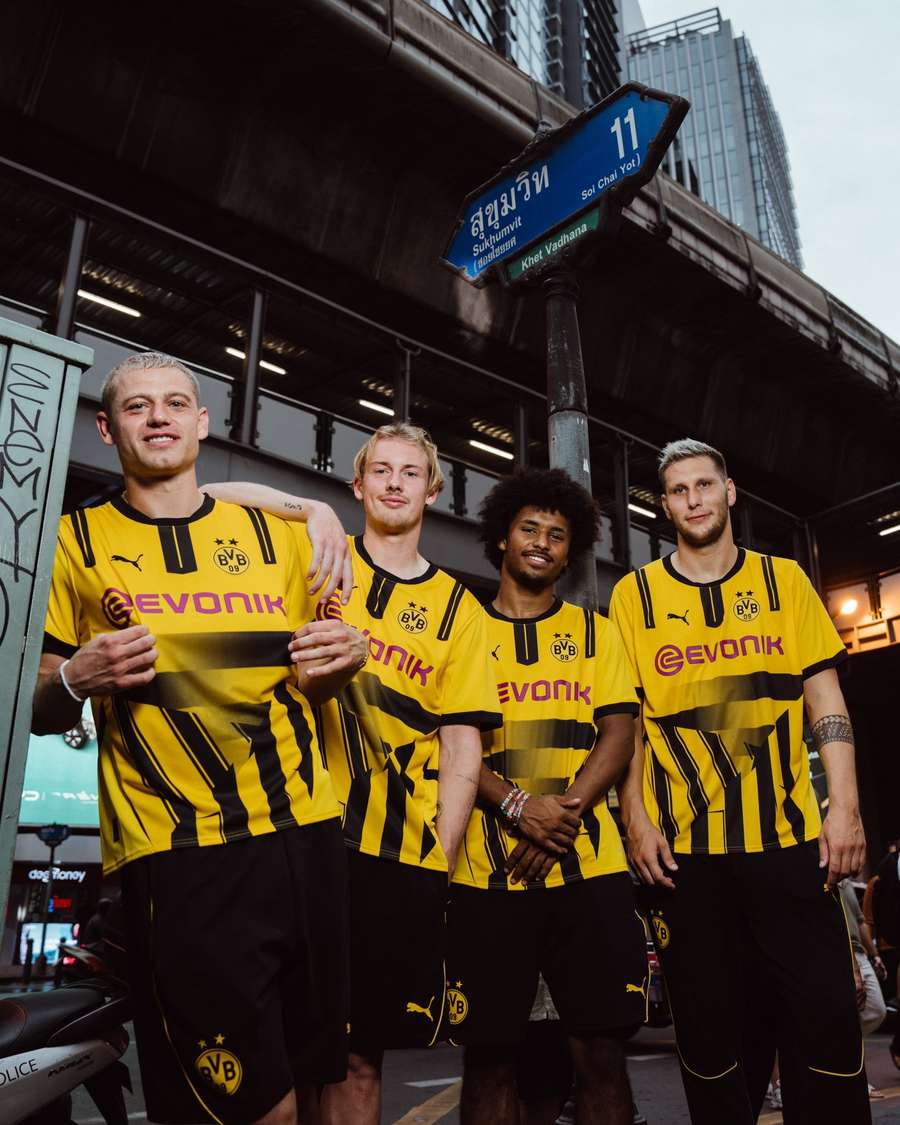 Borussia Dortmund cup kit