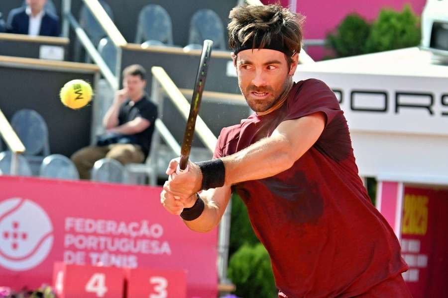 Gastão Elias derrotou norte-americano Learner Tien