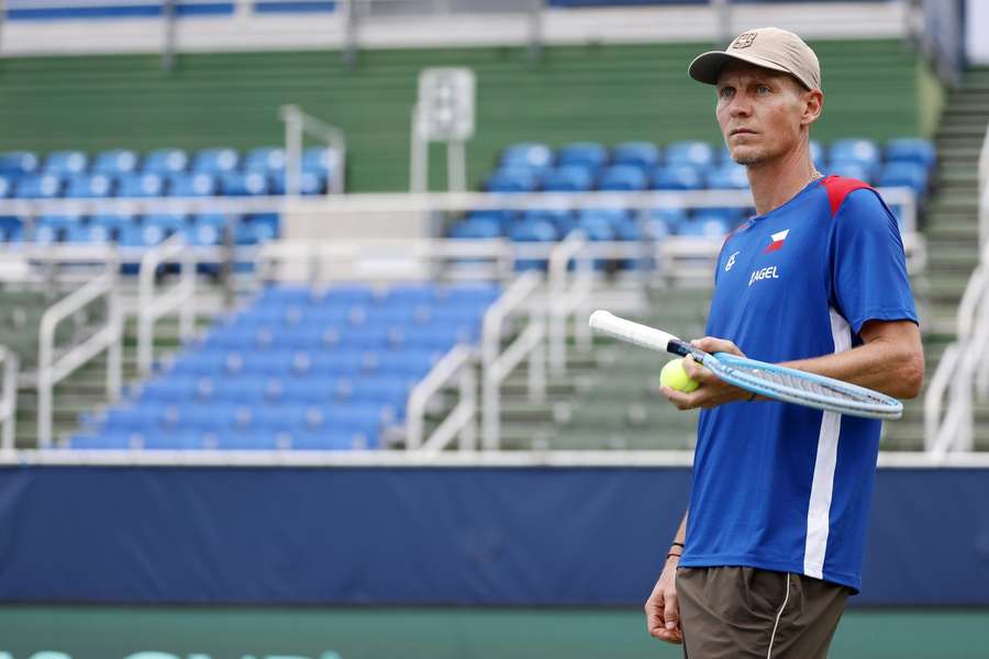 Tomáš Berdych během přípravy na zápas s USA.