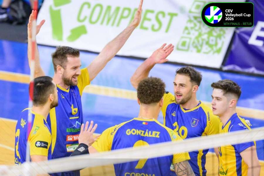 Corona Braşov s-a calificat în optimile de finală ale Cupei CEV la volei masculin
