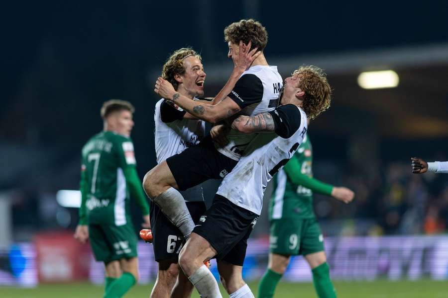 Seria remisów w sobotnich spotkaniach. Śląsk zatrzymany w Niepołomicach, cztery gole w Łodzi