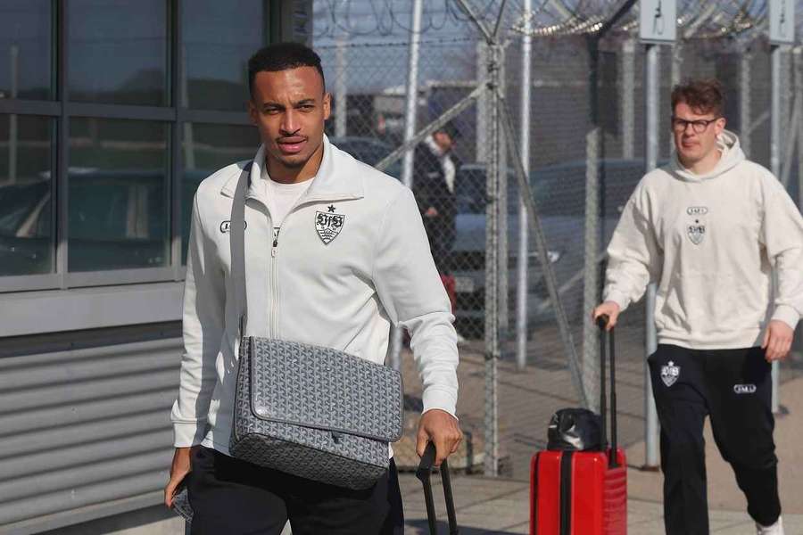 Jamie Leweling foi dispensado devido a lesão