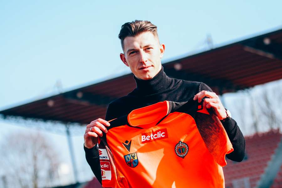 Mateusz Bartolewski zawodnikiem Chrobrego Głogów po odejściu ze Śląska Wrocław