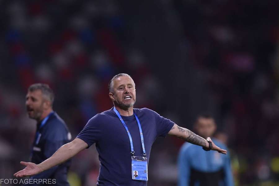 Laurențiu Reghecampf, așteptat să revină la FCSB Laurențiu Reghecampf, așteptat să revină la FCSB