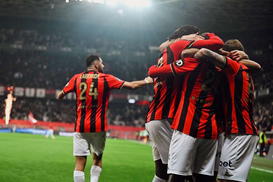 Nice celebrate goal