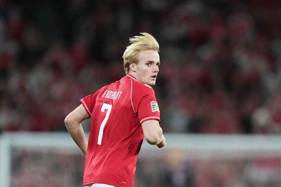 Victor Froholdt ao serviço da seleção da Dinamarca Victor Froholdt ao serviço da seleção da Dinamarca