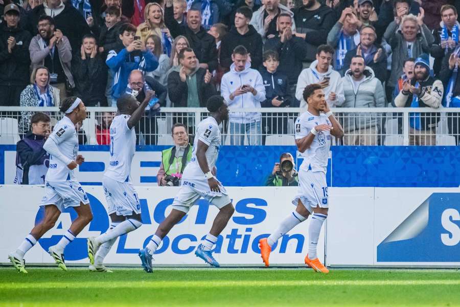 Réduit à 10, Auxerre conserve sa victoire face à Toulouse