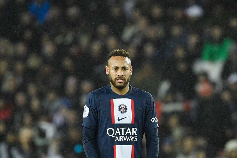 PSG não autoriza Neymar a ir ao funeral de Pelé