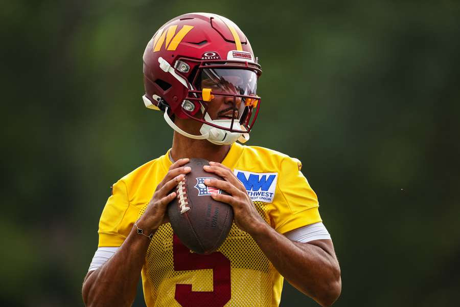 Jayden Daniels begint het seizoen als QB1 van de Washington Commanders