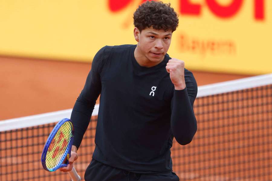 Shelton tenta o 2º título de 2026